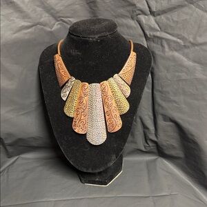 Elegant Multicolor Necklace